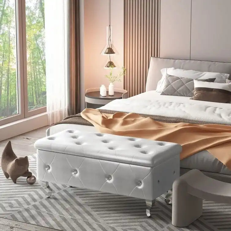 Banc de rangement capitonné en similicuir avec plateau relevable, boutons en cristal et pieds argentés