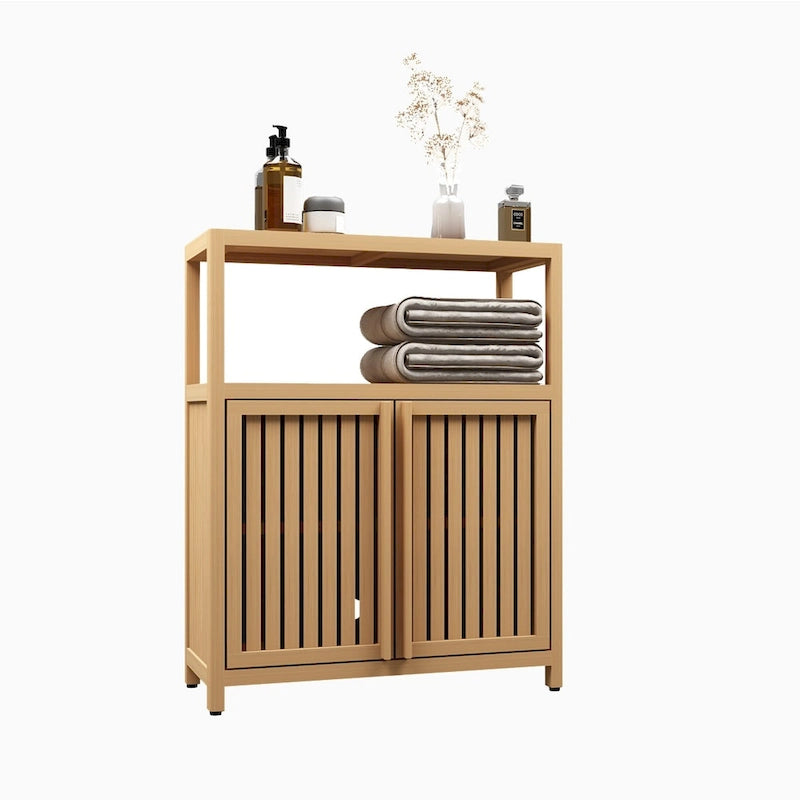 Meuble de rangement en bambou naturel avec étagère ouverte et portes coulissantes