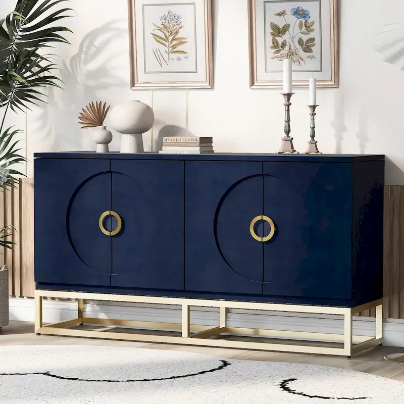 Buffet 4 portes en bois avec poignées métalliques dorées et étagères réglables, beige