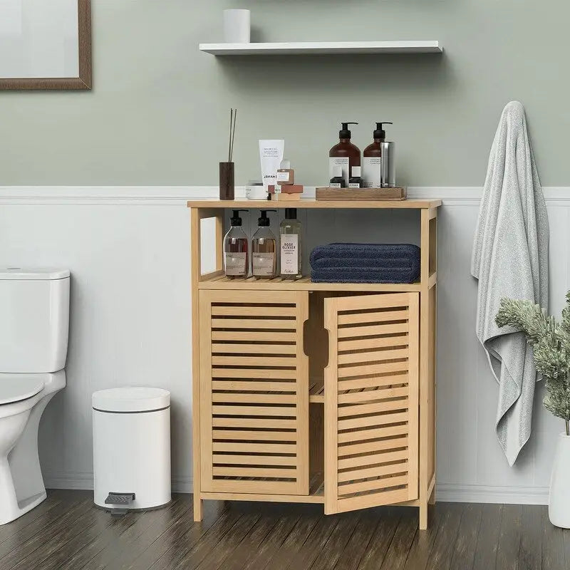 Meuble bas double porte en bambou naturel avec étagère ouverte, finition bois