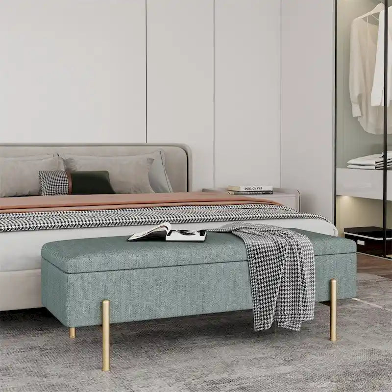 Banc de rangement capitonné en chenille verte avec pieds en métal doré